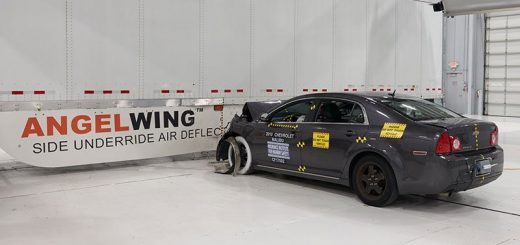 The Insurance Institute for Highway Safety conducts a crash test with an AngelWing side underride protection device from Airflow Deflector Inc. (Photo: IIHS)