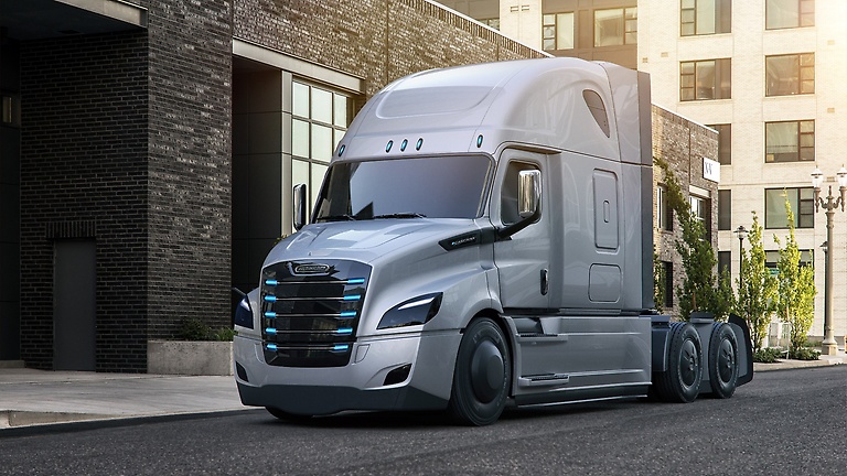 Daimler Trucks North America eCascadia, Daimler Electric Trucks Reach 1 Million Miles, Daimler electric trucks reach 1M miles