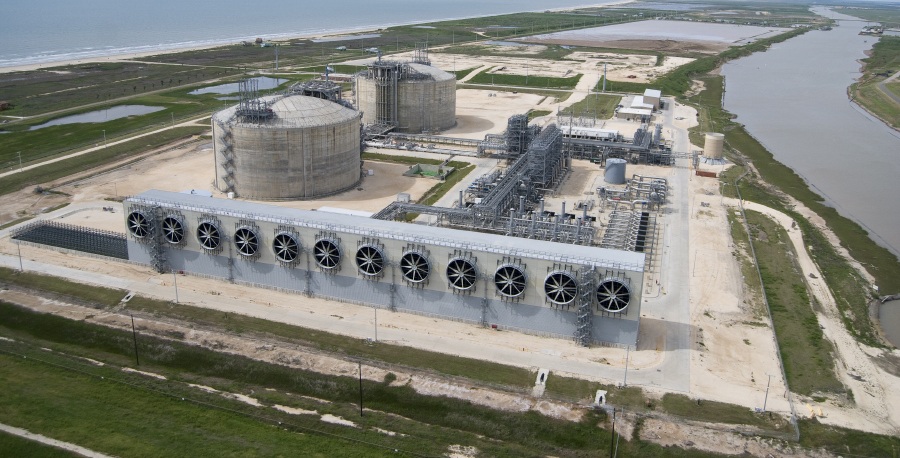 Freeport LNG Project. Surging production US LNG, US LNG industry, struggling markets lng