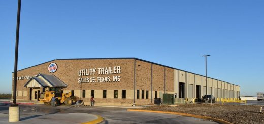 The new, dual-use facility located on historic Route 57 in the city of Eagle Pass, TX, is ideally located to service the new Utility refrigerated trailer factory in Piedras Negras, Coahuila, Mexico, just three miles down the road.
