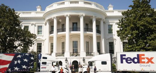 White House Honors Truck Drivers During Coronavirus