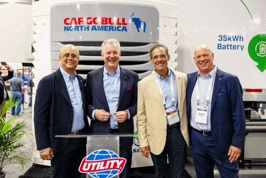 Schmitz Cargobull joins forces with US-market leader Utility Trailer